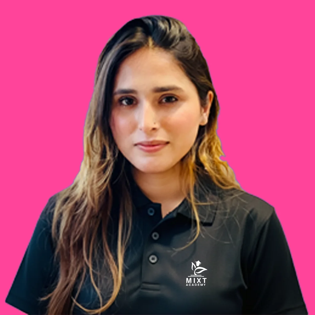 Miss Khansa Iftikhar Combine Science Tutor